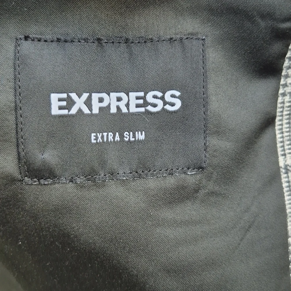 EXPRESS Grey White Plaid Wool Cotton Blend Sz 40 R Extra Slim‎ Mens Sport Coat